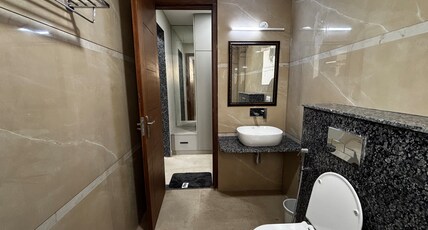 Hotel Supreme Suites Room Type - Executive Room Hotel Supreme Suites Room Type - Executive Room