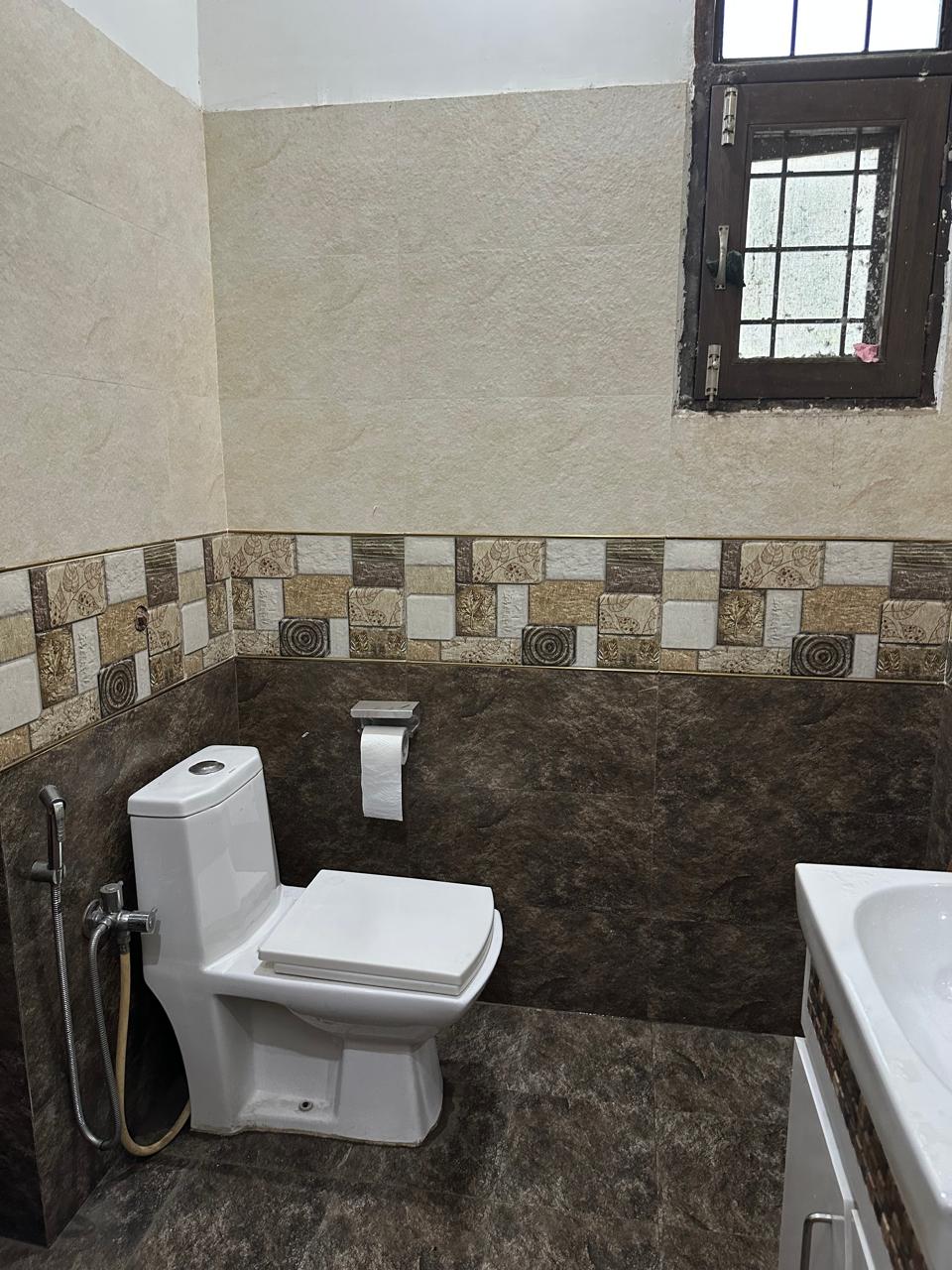 1 BHK Luxurious Flat located in Chandigarh Mohali - Tap to explore photos