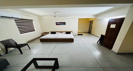 REGAL SUITES Room Type - SUITE ROOM AC