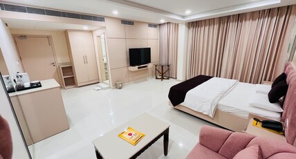 Avadh Hotel & Banquets Room Type - Presidential suite