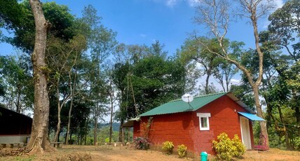 Coorg Forest Nest. Room Type - Family cottage