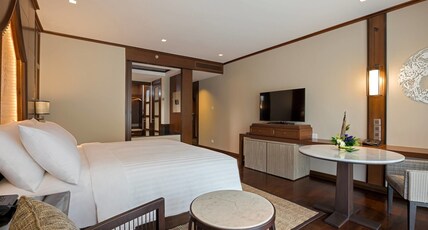 Phuket Marriott Resort and Spa, Nai Yang Beach Room Type - Guest room, 1 King, Pool view