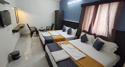 TSK Marvell Room Type - Deluxe Four Bed AC