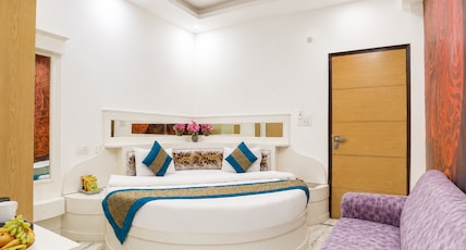 The Hindustan international Room Type - Superior King Room The Hindustan international Room Type - Superior King Room