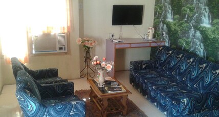 Hotel Samrat International Room Type - AC Deluxe Room