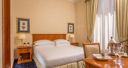UNA HOTELS Empire Roma Room Type - Suite Double UNA HOTELS Empire Roma Room Type - Suite Double