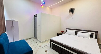Hotel RK cafe and Restaurant Room Type - Deluxe Room