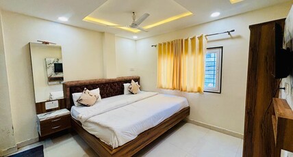 Hotel Saffron Ujjain Room Type - Deluxe Queen Bed Hotel Saffron Ujjain Room Type - Deluxe Queen Bed