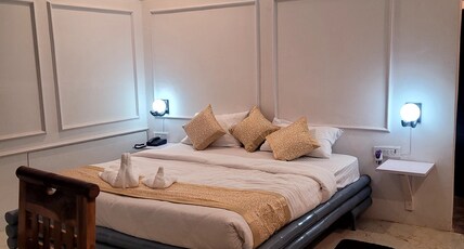 Dudhwa Tiger Bay Jungle Lore Resorts for Jungle Safari Room Type - GARDEN VIEW WOODEN CHALETS