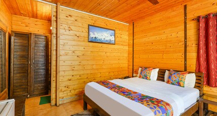 FabHotel Wenzet Cottages Stayora - Nr. Morjim Beach Room Type - Premium Room