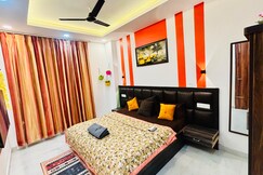 Elegant Chandigarh by Oasis Homestays