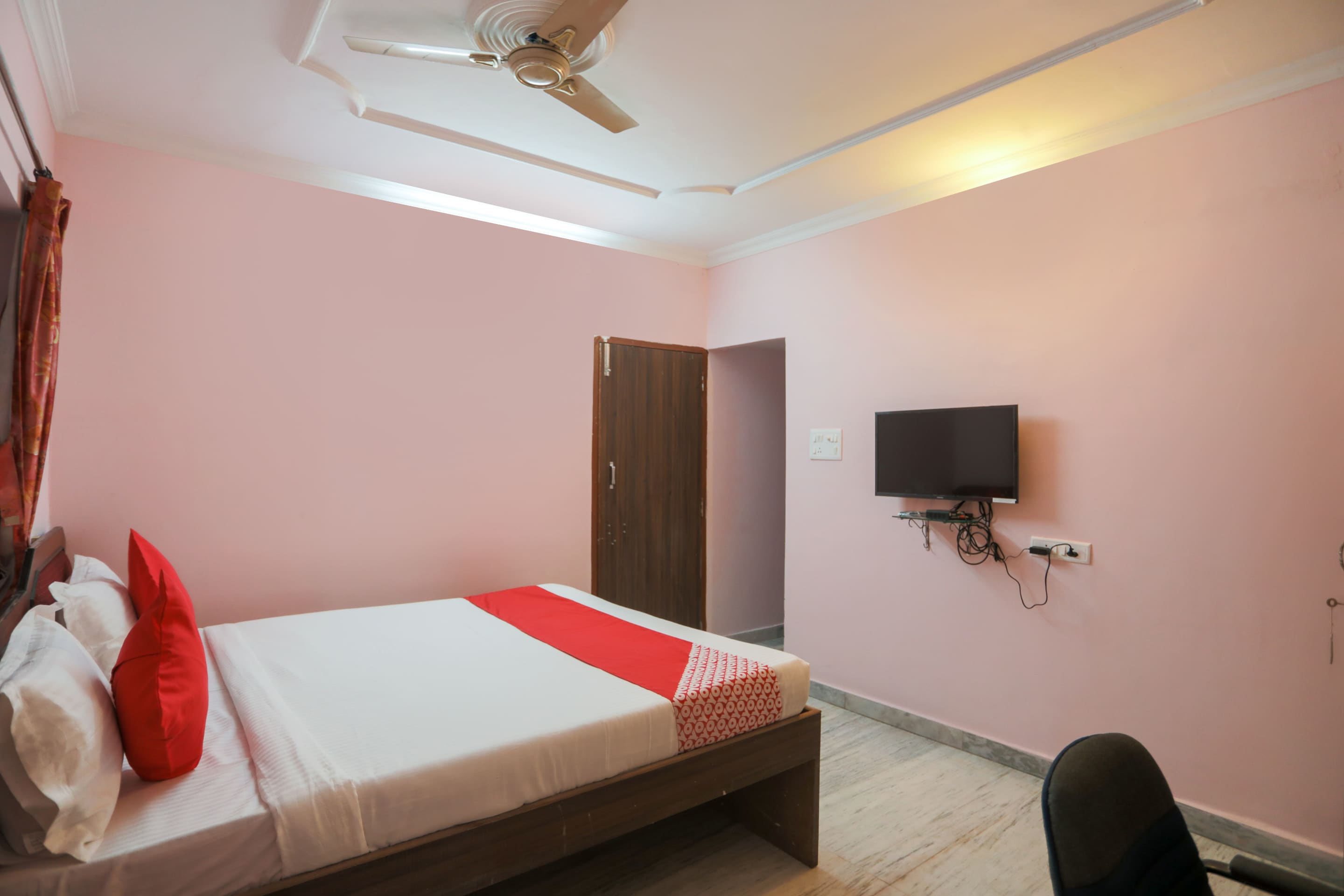 Hotel O Ma Kali Guest House - Tap to explore photos