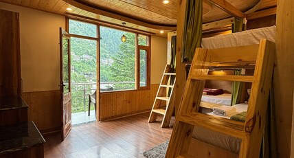 Navaura Stays & Cafe, Old Manali Room Type - Bunk Bed Rooms
