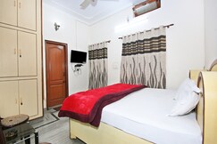 Tanush Homestay - 100 Mtrs Railway Station