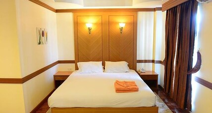 P.72 Hotel & Bar Room Type - Superior Room