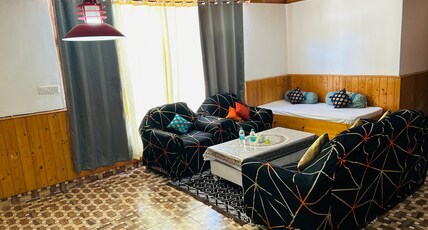 Hotel Vacanza Hills Room Type - Cottage Room with Balcony And Hill View Hotel Vacanza Hills Room Type - Cottage Room with Balcony And Hill View