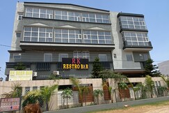R K HOTEL
