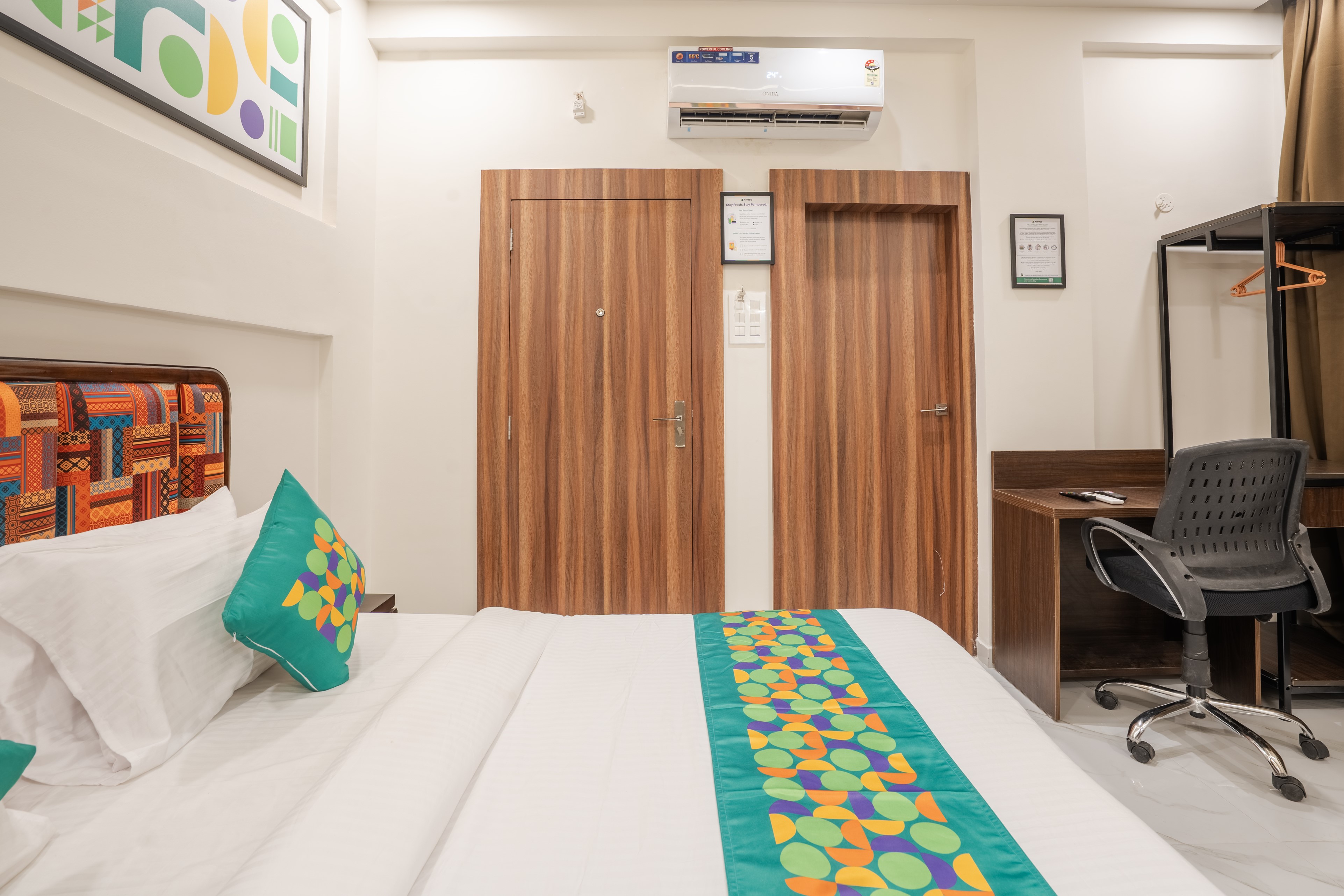 Treebo Parashar Max - Tap to explore photos