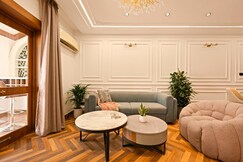 La Bella Mare Luxury 2bhk by Satiwa Stay