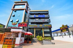 FabHotel Om Sai