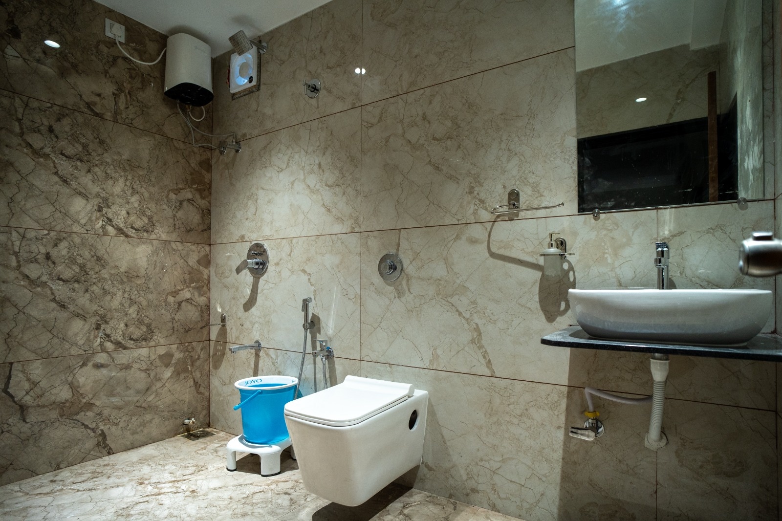 Hotel Signature - Tap to explore photos