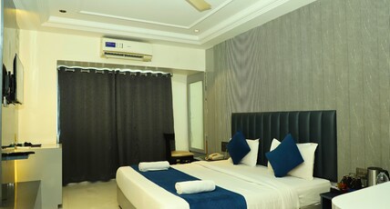 Hotel Shirdi Park Inn (80 Meters From Sai Samadhi Temple) Room Type - Family Room AC Hotel Shirdi Park Inn (80 Meters From Sai Samadhi Temple) Room Type - Family Room AC