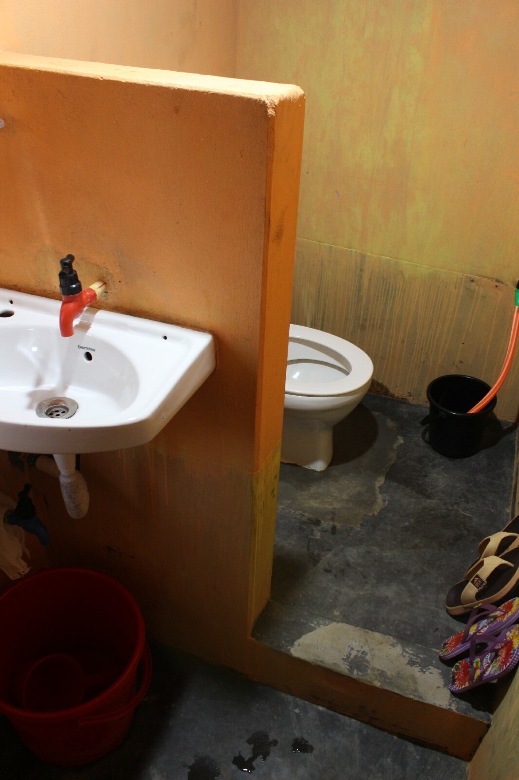 Kharmawshun Cozy Homestay - Tap to explore photos