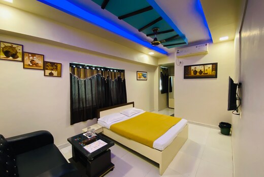 HOTEL VIJAY PALACE