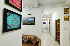 Jain Homestay || Rooms and Wifi - Opp to Ghoom Railway station