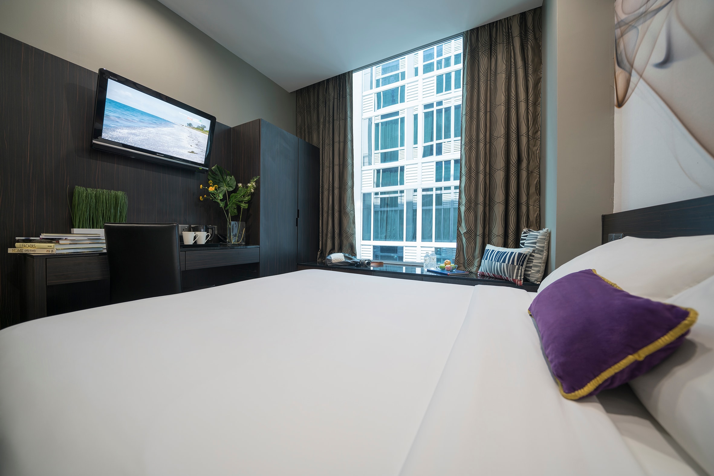 V Hotel Lavender Singapore - Tap to explore photos
