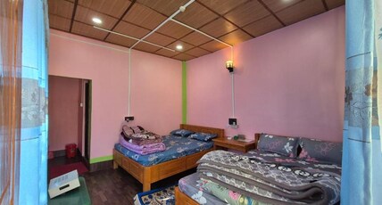 RINCHIN TG HOME Stay, NEAR TDL BUDDHIST MONASTERY, DIRANG Room Type - Cottage 2