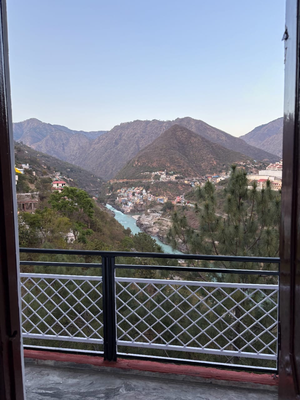 Motel Dev - Sangam View Property, Devprayag - Tap to explore photos
