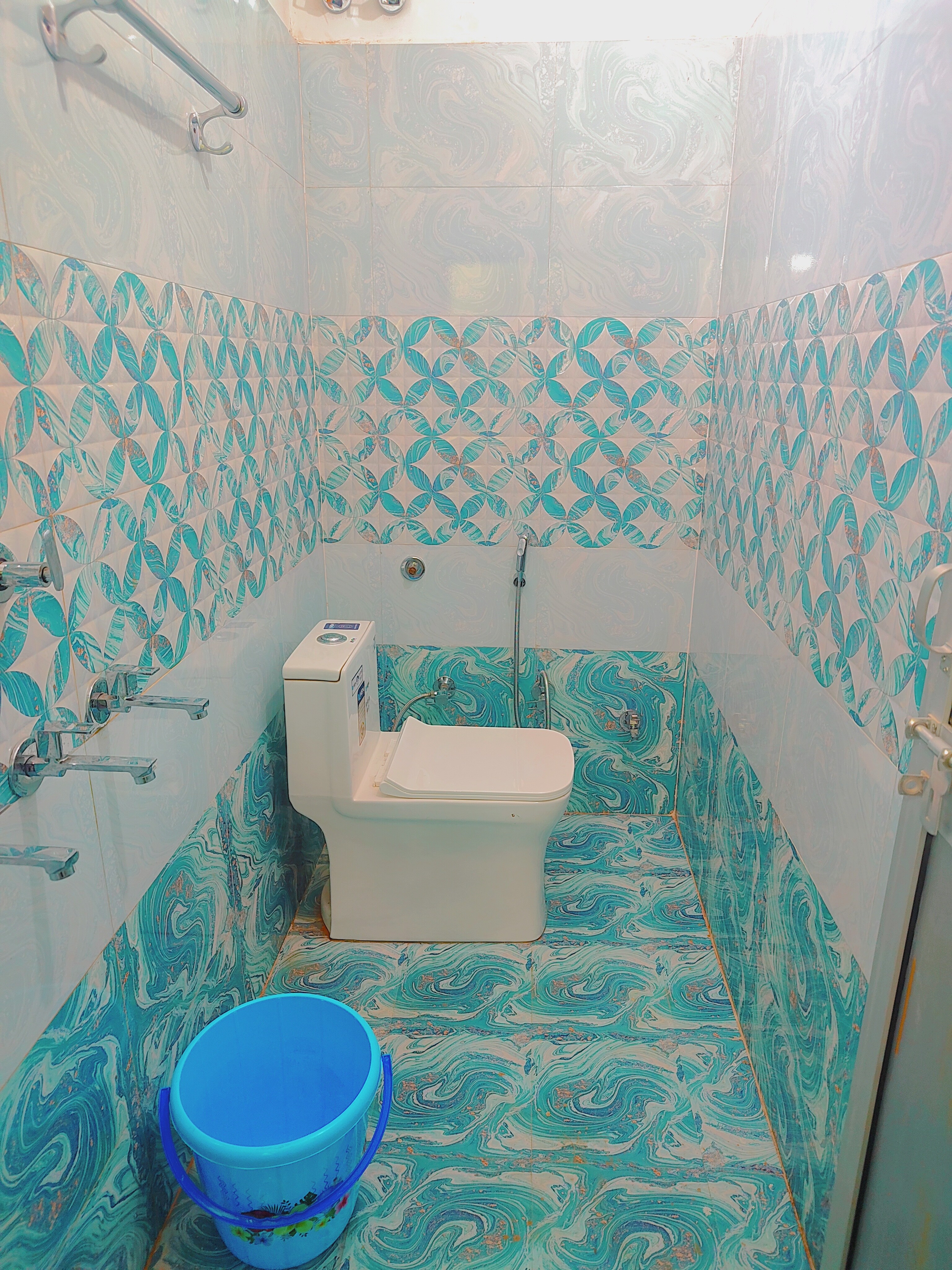 K.B. Palace Ayodhya - Tap to explore photos