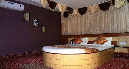 Hotel Vinayak Palace Room Type - Vinayak Suite Room