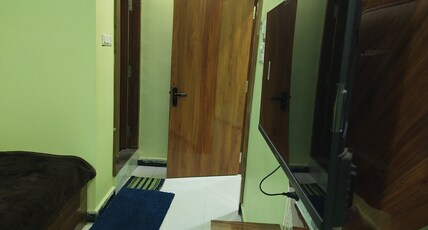 Kanishka Stay Room Type - Deluxe Room 4