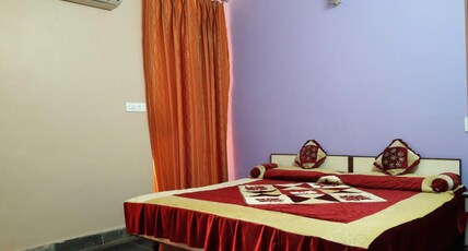 Hotel Samrat Room Type - Deluxe Room Hotel Samrat Room Type - Deluxe Room