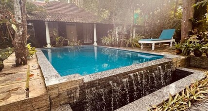 Marari Dreamz | Rooms & Pool Room Type - Red stone villa with private pool