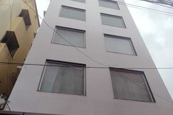 Collection O Gariahat Kolkata Formerly 6 Seasons