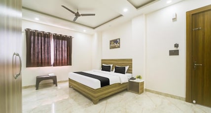 Hotel Maruti Palace Room Type - Deluxe Room