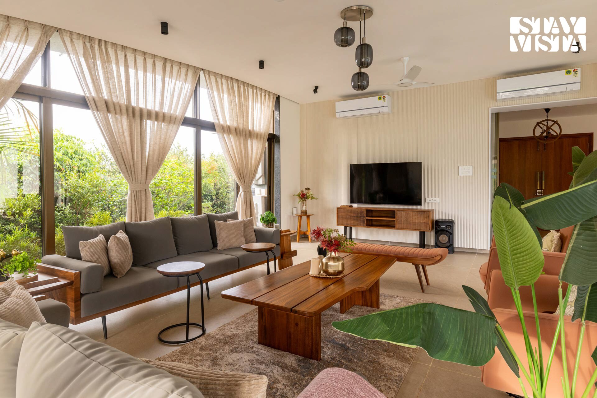 StayVista at Gardenea Collection - 12 BHK - Tap to explore photos