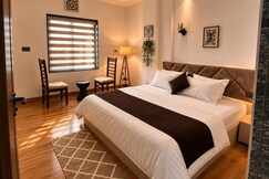 Hitakshi Hotel and Homestay