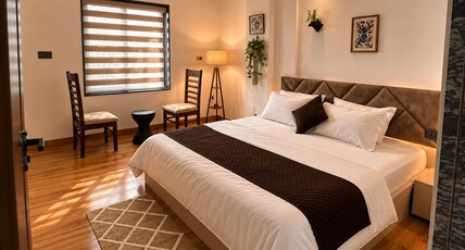 Hitakshi Hotel and Homestay Room Type - Studio With Balcony