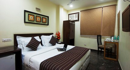 Hotel Metropolitan Room Type - Deluxe Room