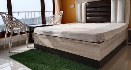 the valley view bhoranj Room Type - Super Deluxe Room