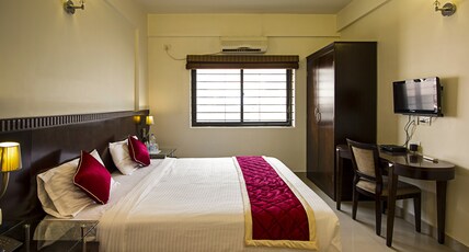 Hotel Amshi International Room Type - Standard Ac Room