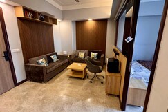 Photos of Fun Cozy Studio Apartment Mall View Fast Wifi Free Parking