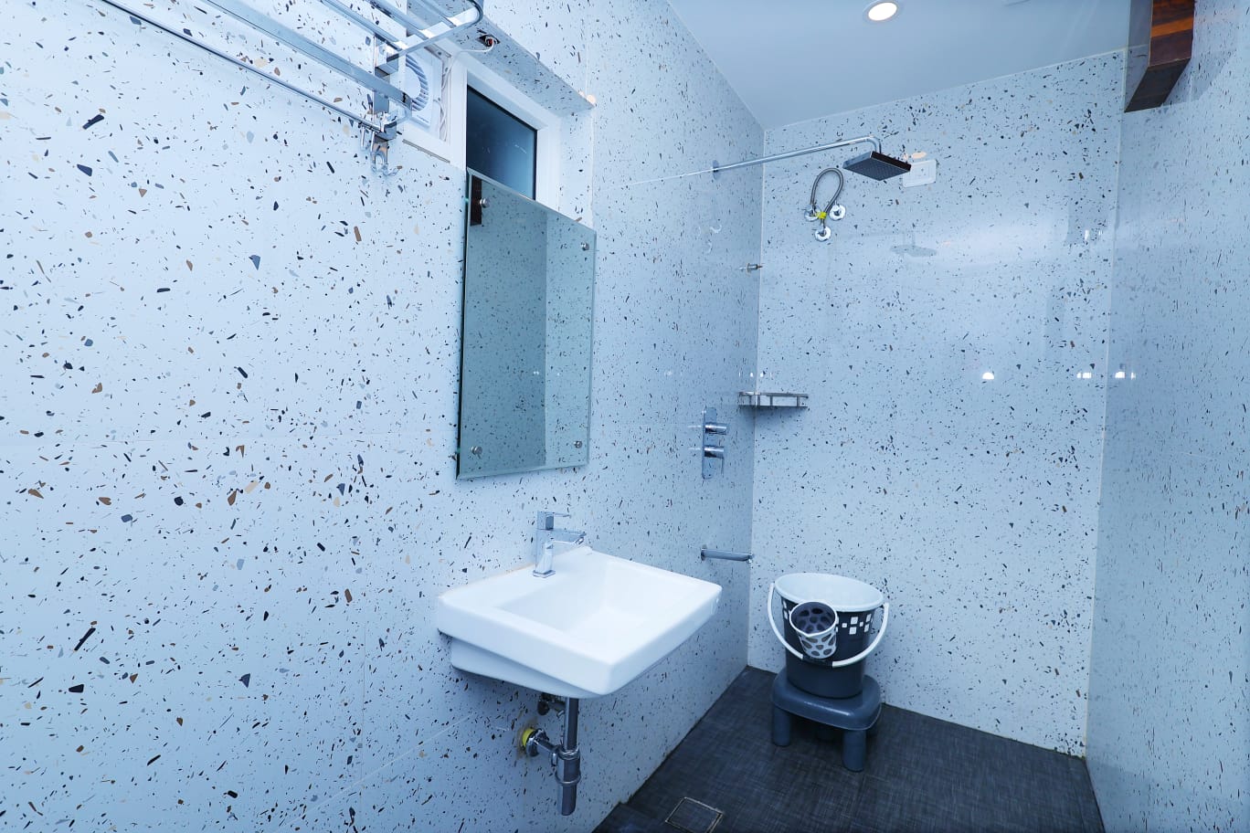Hotel Vijaya Grand - Tap to explore photos