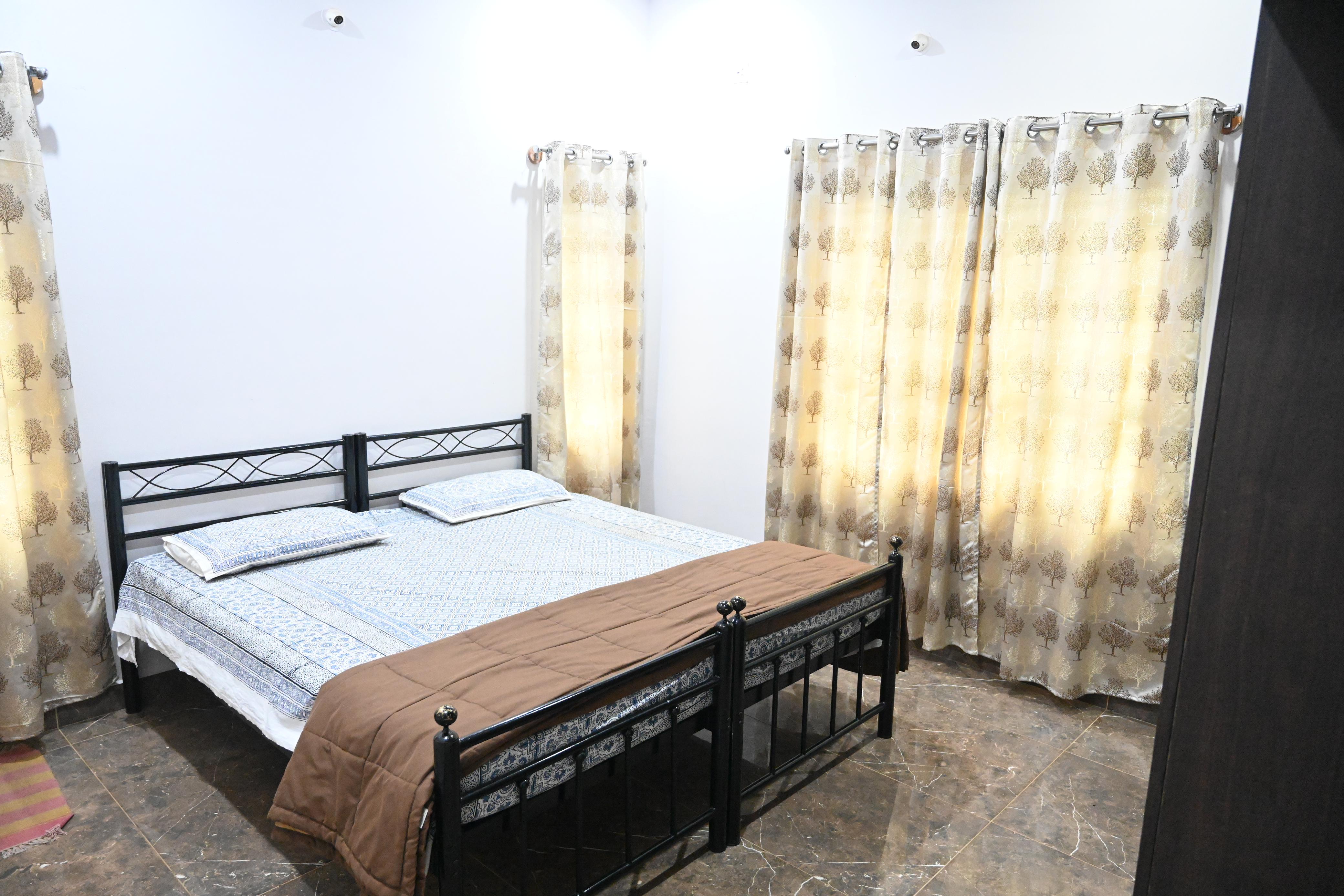 Kukkeshree Homestay - Tap to explore photos