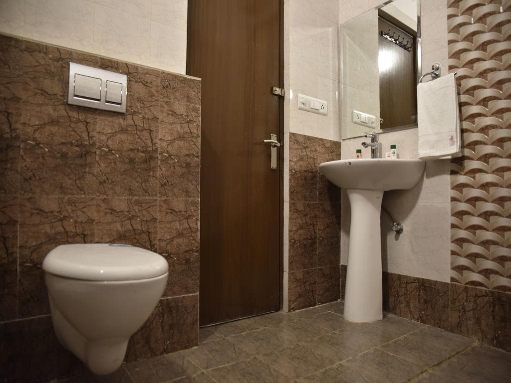 New Tridev Hotel, Shivkhori - Tap to explore photos