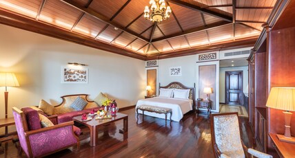Vinpearl Luxury Nha Trang Room Type - Premier King Beachfront Villa Vinpearl Luxury Nha Trang Room Type - Premier King Beachfront Villa